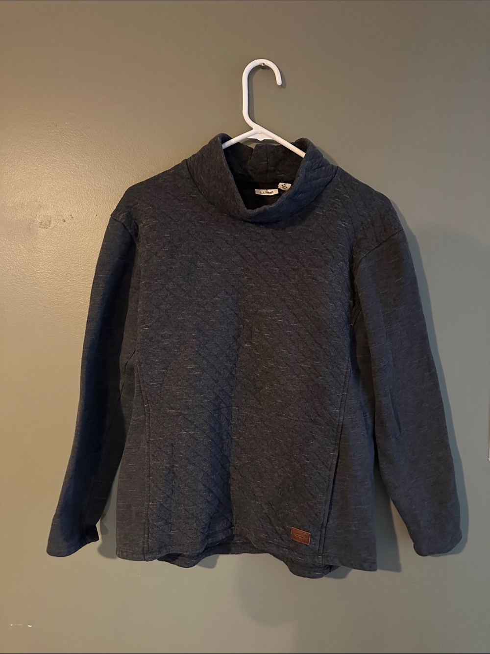 LL Bean Quilted Dark Gray Funnel Neck Sweatshirt